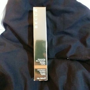 Becca Shimmering Skin Perfector